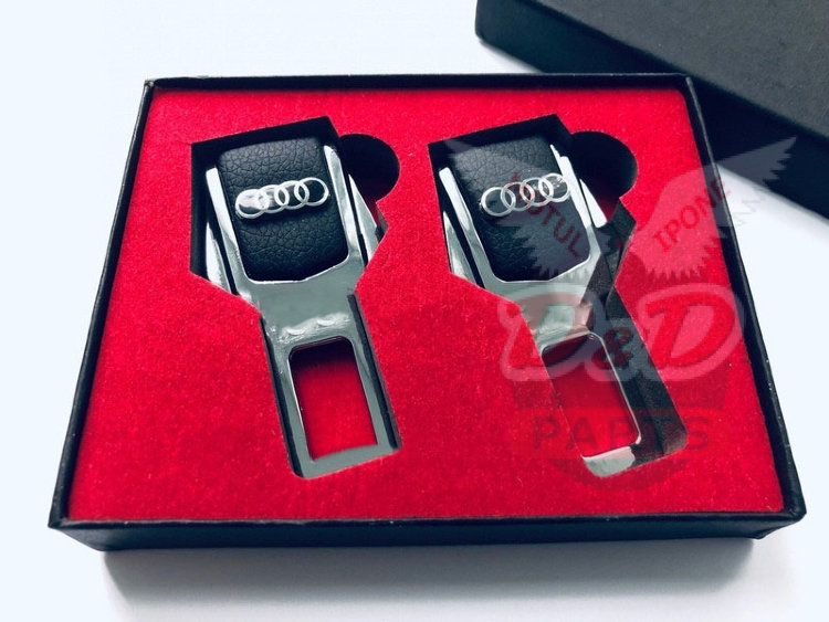 Заглушка ремня безопасности с логотипом AUDI